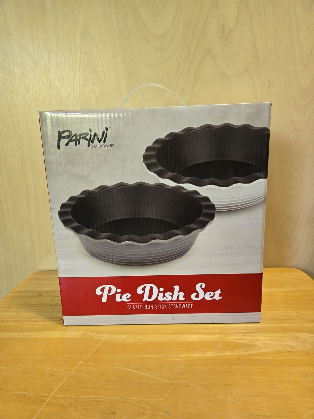 Parini Pie Dish Set - Black and White Glazed Stoneware